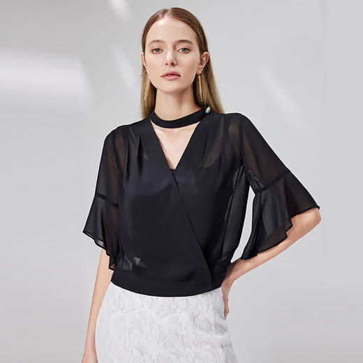 EITIE爱特爱时尚宽松两件套黑色上衣显瘦喇叭袖V领夏季新款B13116 商品图2