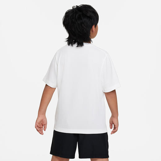 Nike Dri-FIT Multi+ 大童（男孩）图案训练上衣 DX5386 商品图5