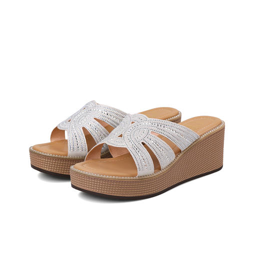 Safiya/索菲娅2023夏季新品闲适假日钻带厚底休闲坡跟凉拖鞋 SF32110039 商品图8