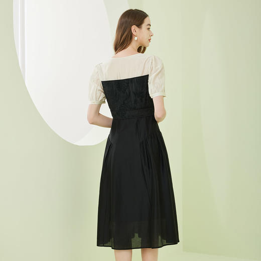 NF8A7斯尔丽瑟俪2023夏季新款法式赫本风高级感短袖双色拼接连衣裙 商品图1