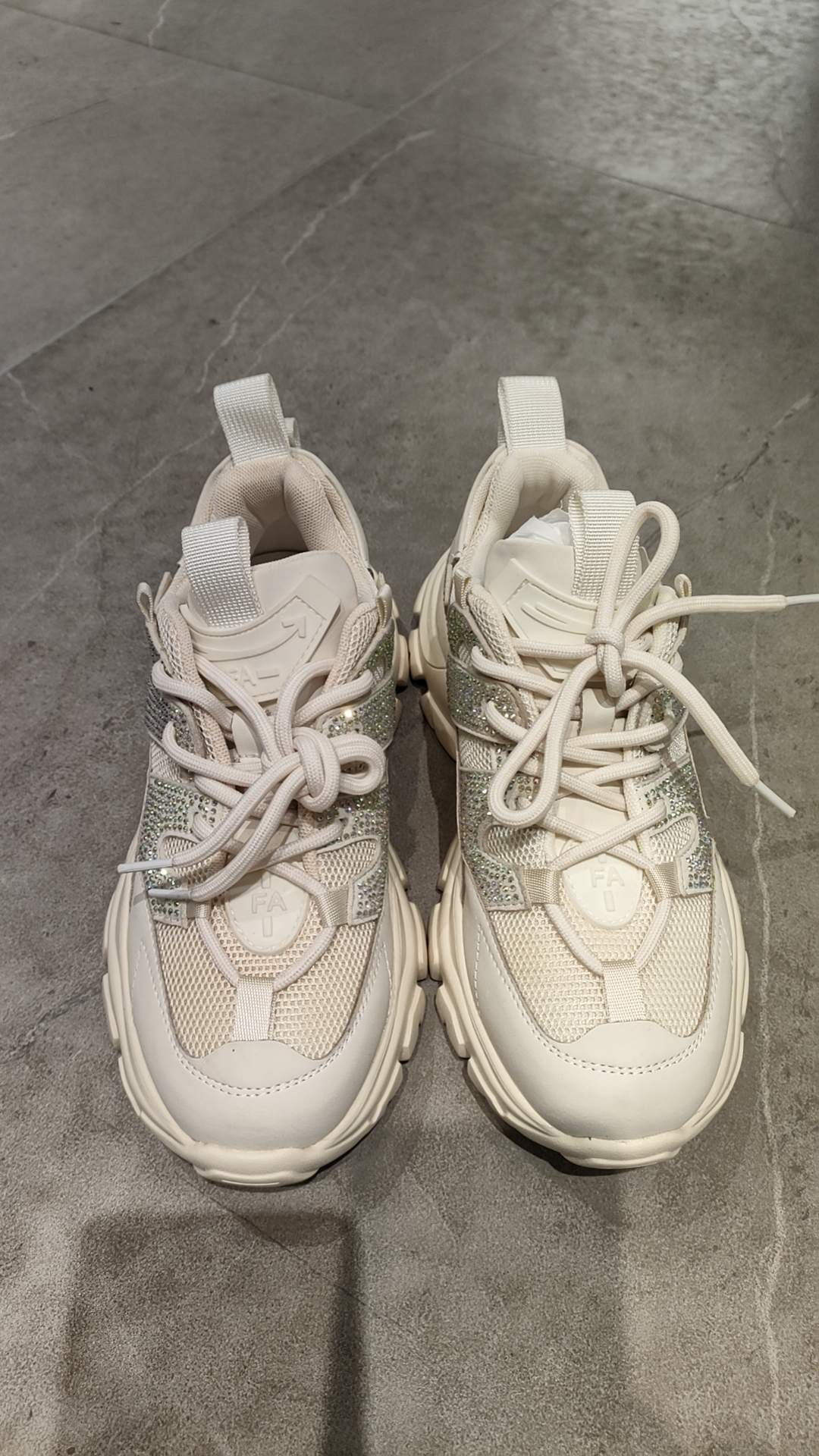 lfgj jeans BP501时尚亮钻老爹鞋，轻微色差，介意慎拍