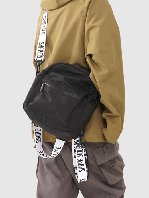 【趁早文创】趁早多功能迷你双肩背包小巧超轻户外旅行包多口袋收纳防泼溅耐磨斜挎包 商品图3