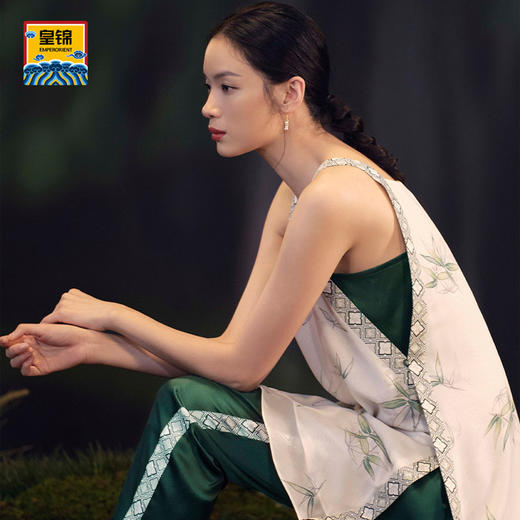 【皇锦】雪纺吊带裙 商品图4