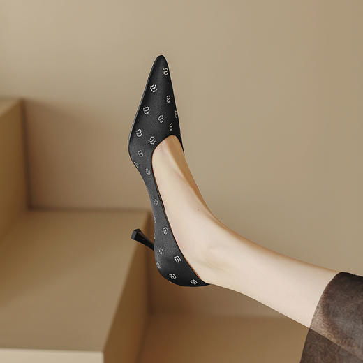 优雅百搭，尖头爆款真丝单鞋DB-M5559 商品图9