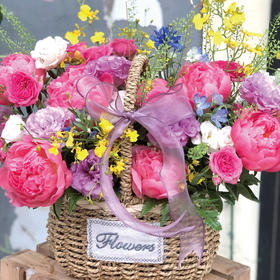 四月芳菲，芍药花篮