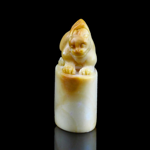 孤品014181:老挝石北部黄貔貅钮椭圆章-2.8*1.7*4.1cm 商品图1