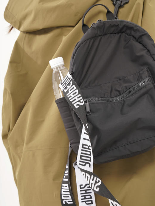 【趁早文创】趁早多功能迷你双肩背包小巧超轻户外旅行包多口袋收纳防泼溅耐磨斜挎包 商品图5