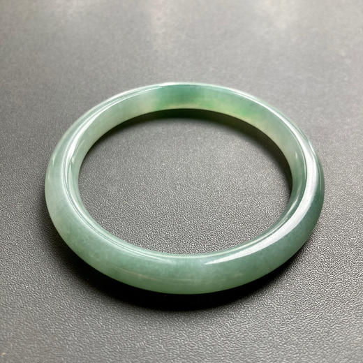 糯冰种晴水绿飘花翡翠细圆条手镯53 商品图3