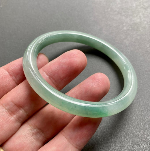 糯冰种晴水绿飘花翡翠细圆条手镯53 商品图5