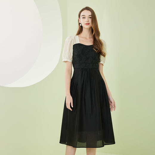 NF8A7斯尔丽瑟俪2023夏季新款法式赫本风高级感短袖双色拼接连衣裙 商品图0