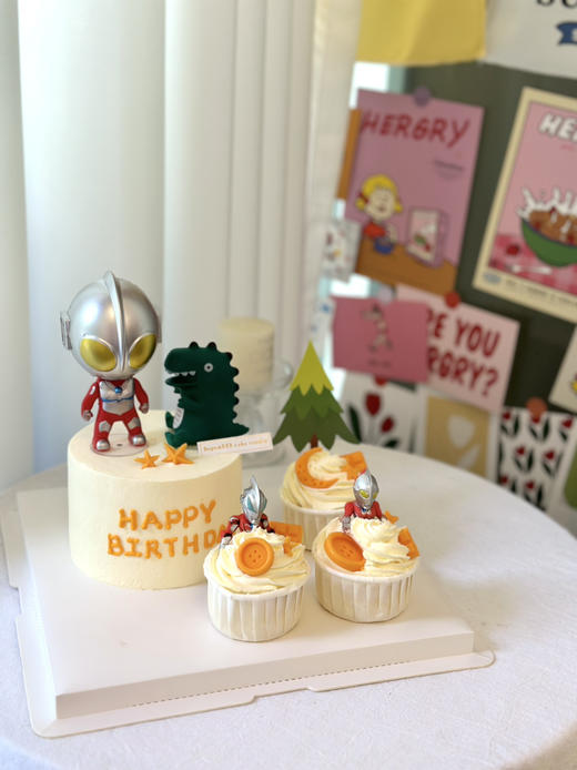 4寸奥特曼+3个纸杯 商品图0