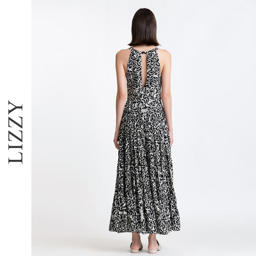 LIZZY 时尚优雅露肩印花收腰显瘦大摆度假风连衣裙7820 商品图3