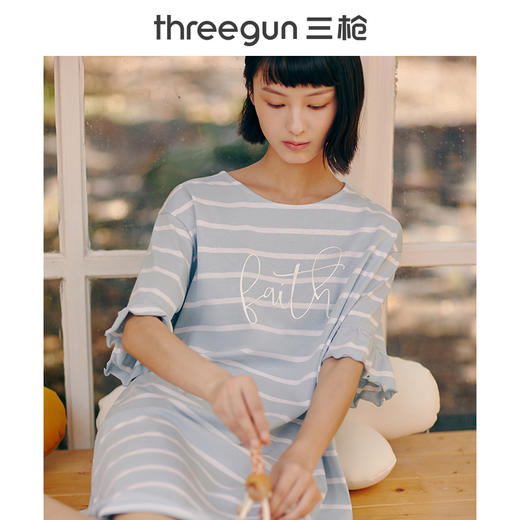 Threegun三枪 【彩条水柔棉】圆领短袖女士家居裙睡裙-70431A011 商品图2