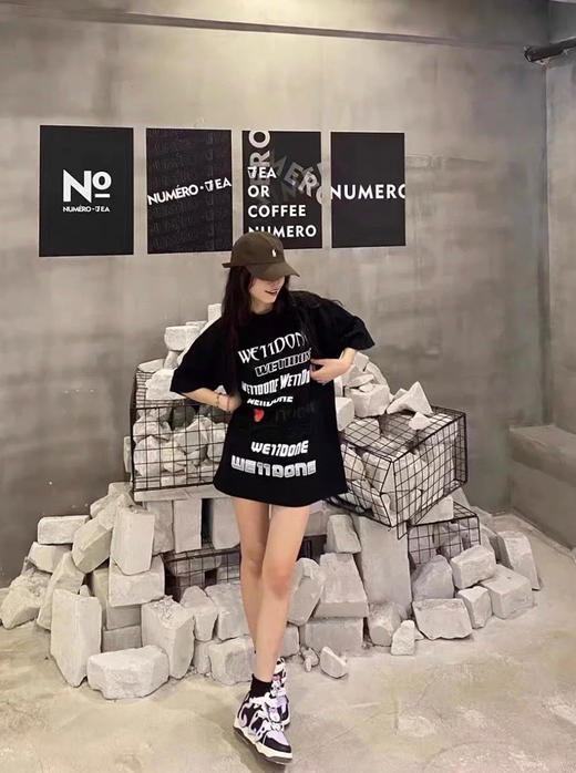 We11done23春夏超大版型有机棉弹幕印花T恤 商品图1