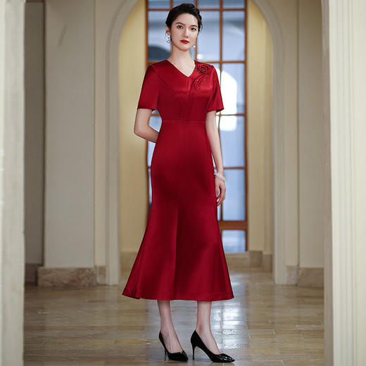 小众设计感，醋酸改良旗袍婚礼妈妈鱼尾裙主持人晚礼服QQX-2299162 商品图2