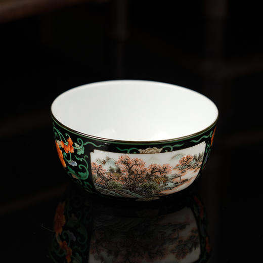 黑地五彩开窗山水杯 商品图1