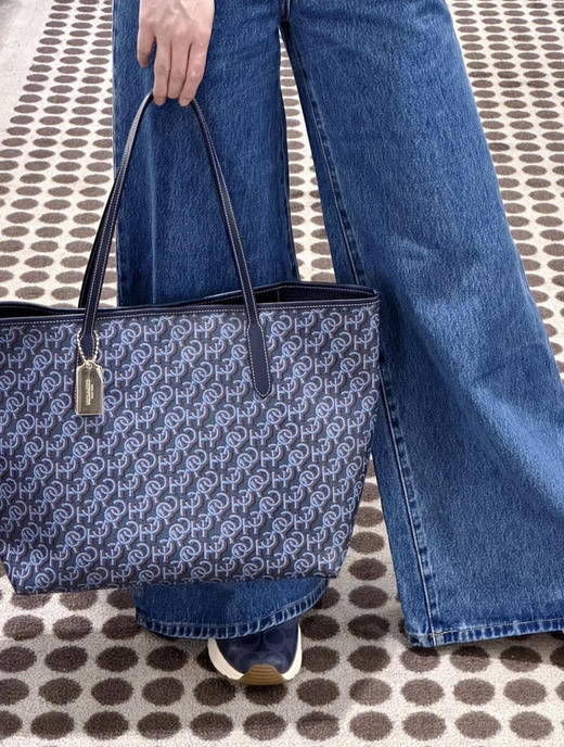 ¥1100直邮到手✈️Coach新city印花[强]简直了，整个｜Goyard｜即视感｜‼️号称一个能装下世界的托特包，本周价格底谷！ 商品图2