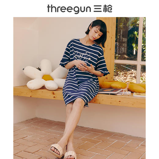 Threegun三枪 【彩条水柔棉】圆领短袖女士家居裙睡裙-70431A011 商品图7