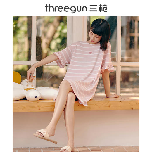 Threegun三枪 【彩条水柔棉】圆领短袖女士家居裙睡裙-70431A011 商品图3