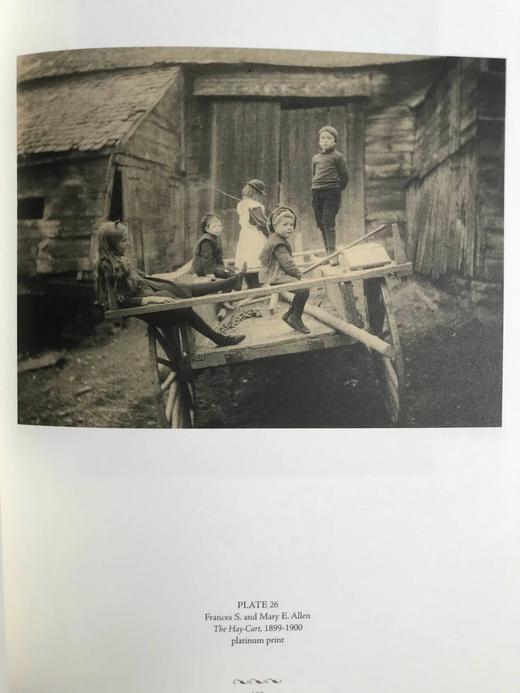 艾伦姐妹：摄影师1885-1920年 138幅插图 精装大16开 商品图12