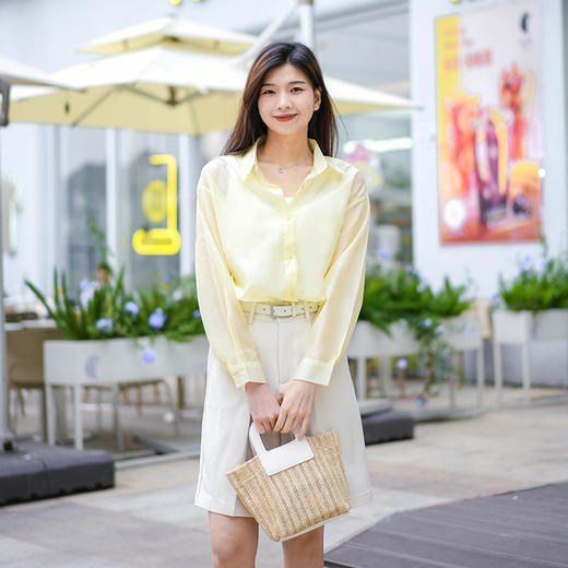 Avann时尚后背小开叉天丝衬衫 商品图12