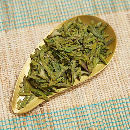 【2025年新茶】绿茶 鹰窠顶 明前特级 龙井茶 牛皮纸包250g 商品图1