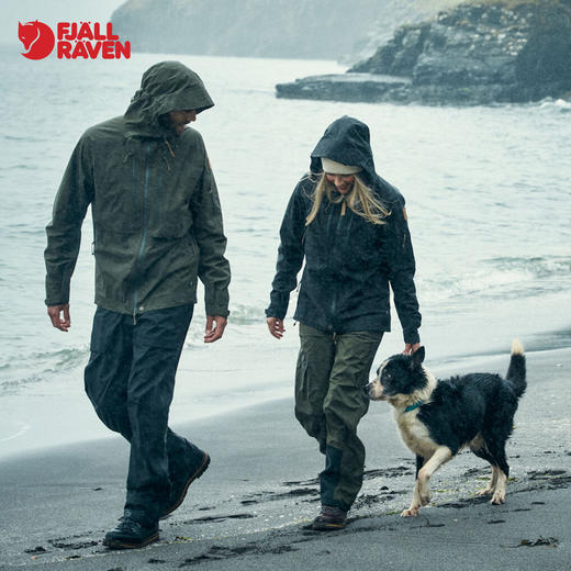 北极狐 春季户外运动女式轻量冲锋衣防水透气立体风帽夹克 89600 商品图1