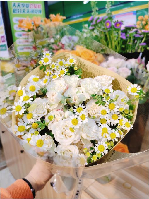 折射玫瑰+洋甘菊花束（拼团） 商品图2