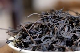 九十年代末 农家二白茶 原种经典槟榔香（90g、200g）