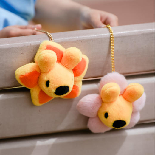 花花团毛绒钥匙链挂饰 商品图1