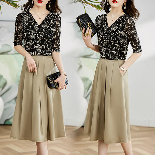 夏季新款，时尚百搭气质感印花V领上衣搭中长款百褶裙两件套HR-WG83189 商品图6
