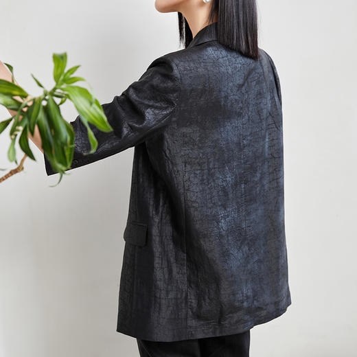 玳莎【龟裂纹香云纱】七分袖西装女2023年夏季新款通勤重磅桑蚕丝外套  DB37203 商品图2