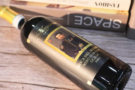 《贵族酒庄金奖酒，五月花酒庄公爵黑珍珠干红葡萄酒》（1瓶起） 下单后请联系微信客服 商品图1