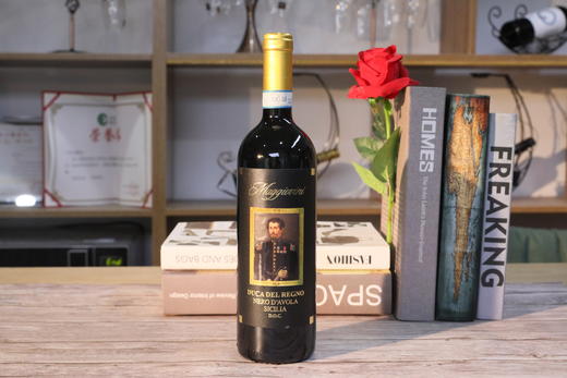 《贵族酒庄金奖酒，五月花酒庄公爵黑珍珠干红葡萄酒》（1瓶起） 下单后请联系微信客服 商品图0