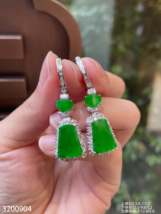 3200904，老坑冰艳绿无事牌耳坠。具体价格微信咨询 商品图5