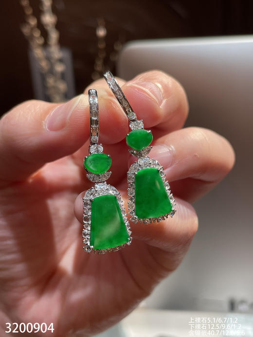 3200904，老坑冰艳绿无事牌耳坠。具体价格微信咨询 商品图1