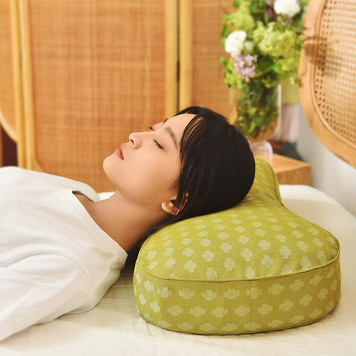 瑞士十字系列曲线荞麦壳枕成人护颈枕 商品图2