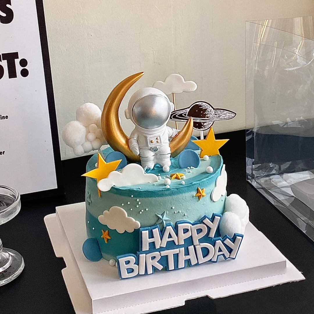 太空宇航员主题儿童蛋糕（百分百进口动物奶油）