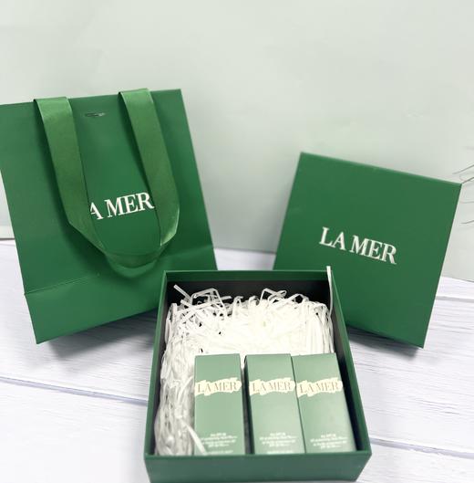 【三支礼盒装】LAMER海蓝之谜 璀璨防晒隔离乳液 20ml SPF50PA+++ 防晒美白 持久遮瑕 清透修护 保湿提亮 均匀肤色 商品图3