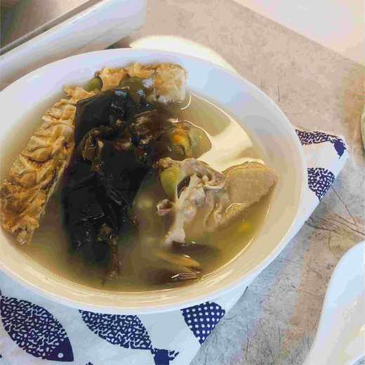 【冰岛鳕鱼骨】来自北极深海鳕鱼骨，天然补钙更健康！鳕鱼骨含有丰富的营养物质，钙质丰富，胶原多！用鳕鱼骨来煲汤、熬粥，对人体也有很大的滋补帮助！【QJ-J仓】 商品图3