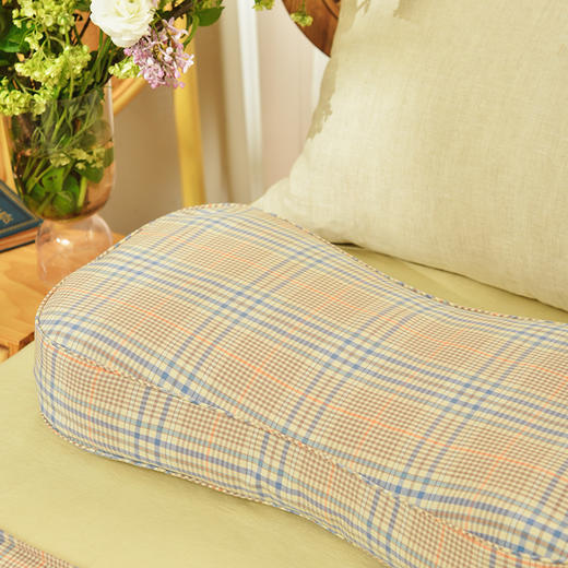 英式格纹系列曲线荞麦壳枕成人护颈枕 商品图1