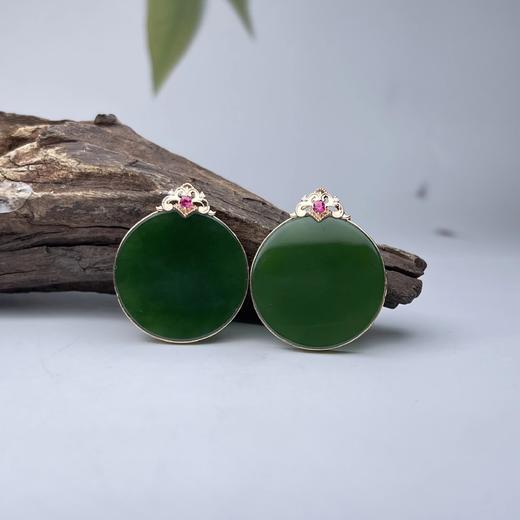 18K碧玉吊坠-花扣圆牌 商品图0