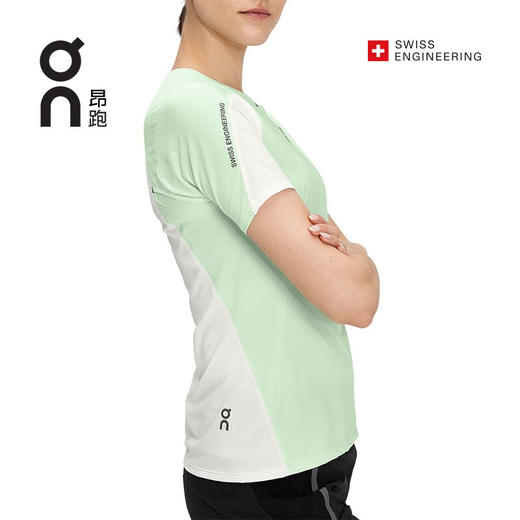 On昂跑2023春夏新品女款高性能轻量运动透气T恤Ultra-T 商品图3
