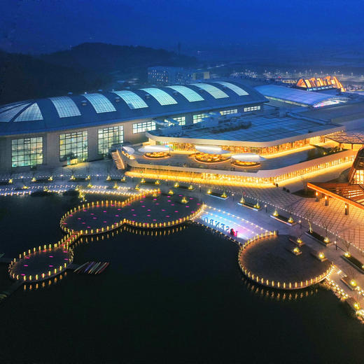 双11返场！1晚/2晚【莫干山开元森泊度假酒店】含幻想岛/水乐园双园任选门票/猫咖门票、专业旅拍、萌宠乐园及芙罗拉花园游玩，要开心就来莫干山森泊！ 商品图13