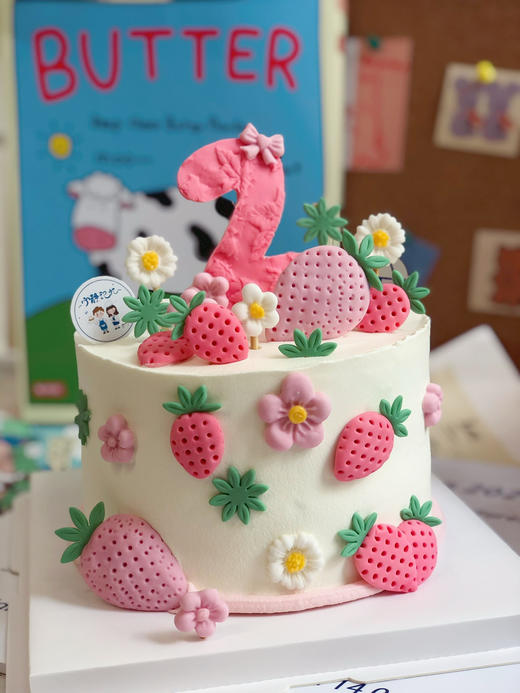 翻糖草莓小清新奶油蛋糕 下单前请仔细阅读商品详情 商品图0