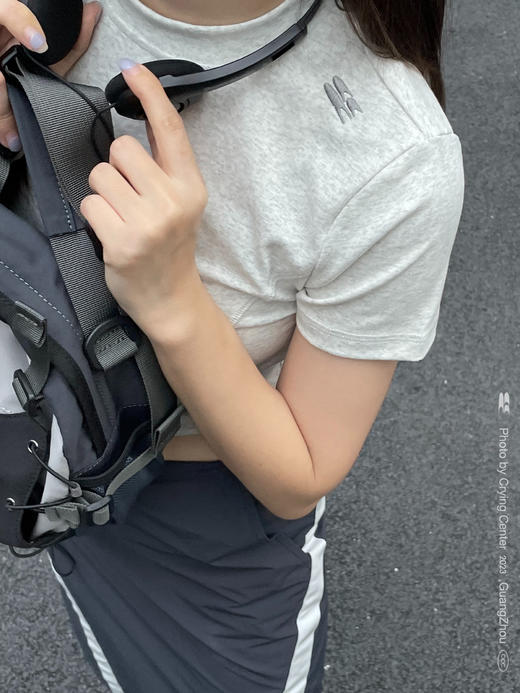 CryingCenter 燕麦灰嫩粉辣妹紧身短款刺绣logo短袖tee 哭喊中心 商品图4