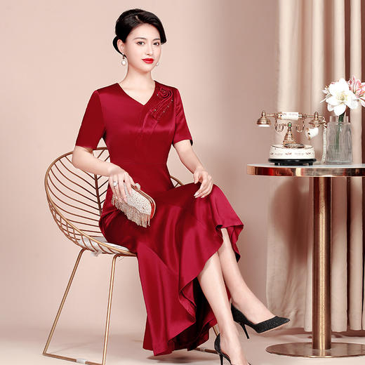 WX-2299162喜婆婆婚宴装显瘦旗袍醋酸缎新款婚礼礼服修身长款连衣裙 商品图3