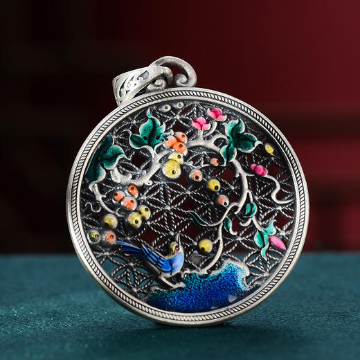 河南中钱   纯银999  花丝珐琅  复古镂空  烤蓝工艺  吊坠   含绳子  证书  精美首饰盒 商品图5