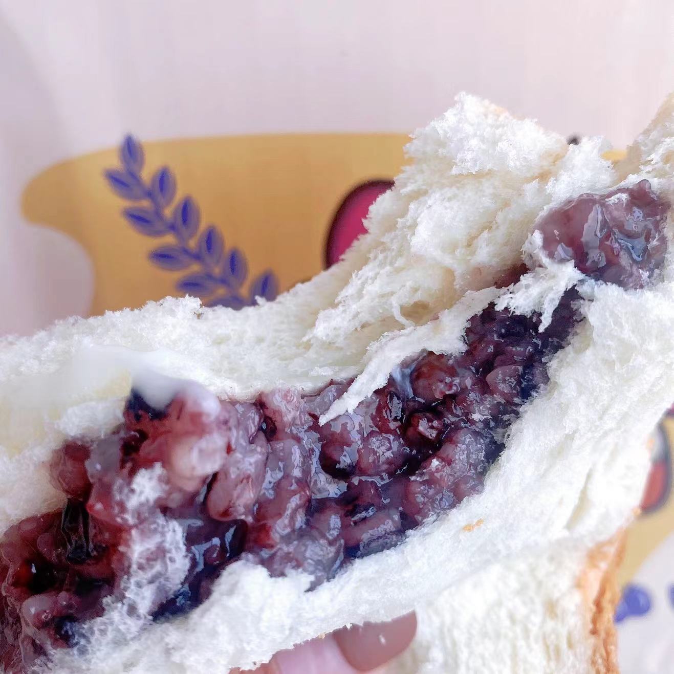 【轻食官系列面包合集】🥰口感粘糯有嚼劲， ✅三层吐司如棉花一样厚实柔软，轻轻撕开，鼓鼓的夹心层层塞满