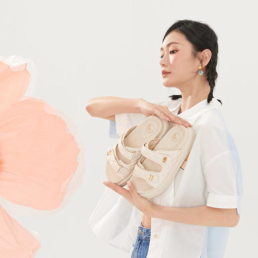 Safiya/索菲娅2023新品春夏小香风厚底外穿假日休闲气质凉拖SF32110032 商品图4